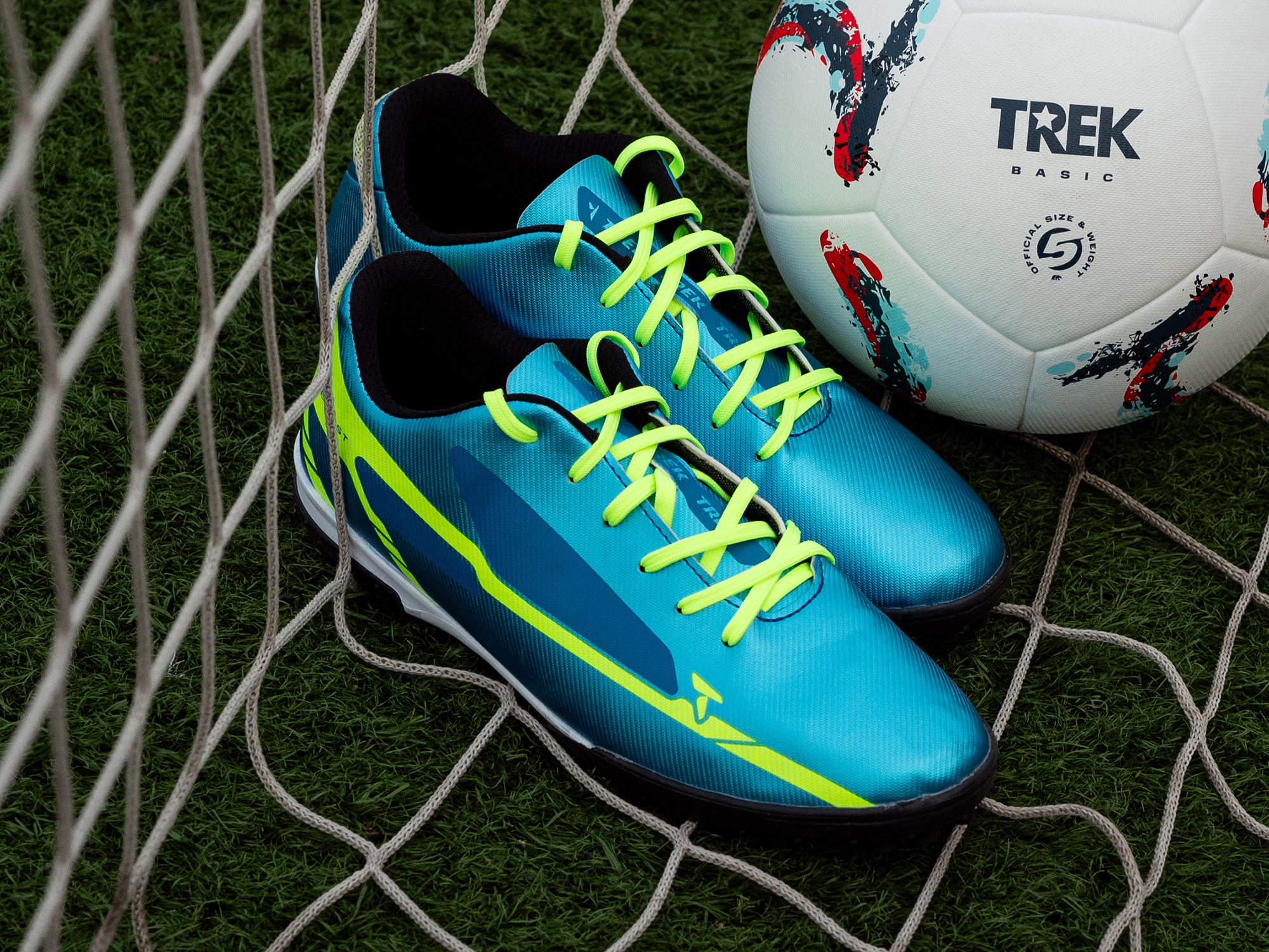 Бутсы футбольные TREK Be First-2-TF